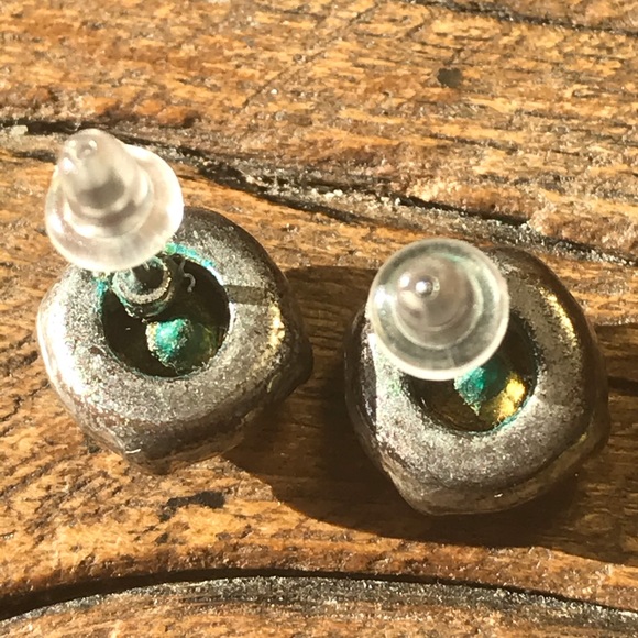 Brilliant crystal studs - Picture 5 of 8